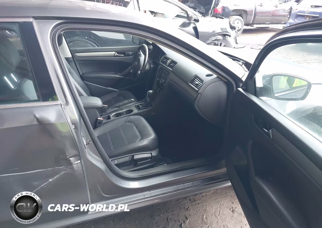 2014 Volkswagen Passat 1.8T Se VIN:1VWBS7A37EC119011 - 5