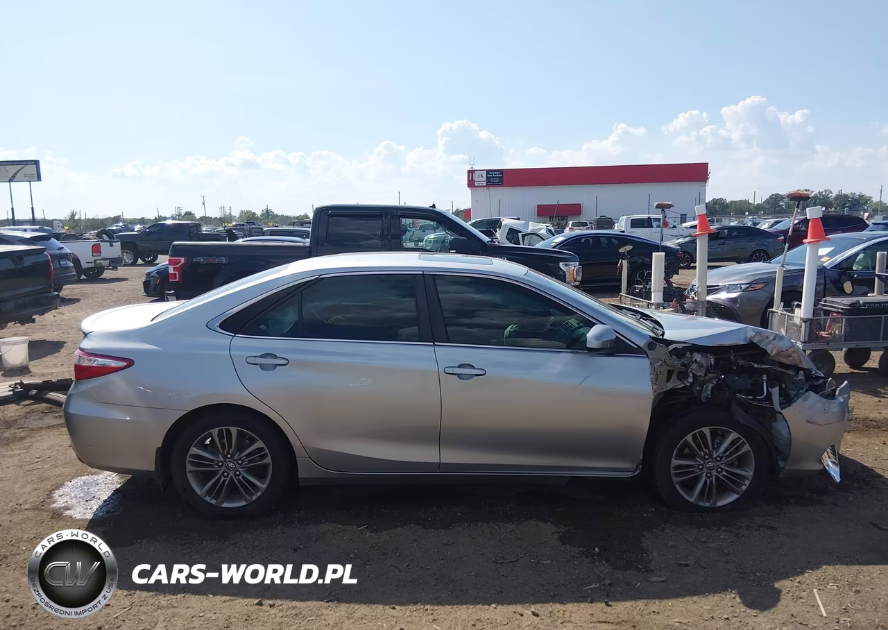 2016 Toyota Camry Se VIN:4T1BF1FK2GU213696 - 13
