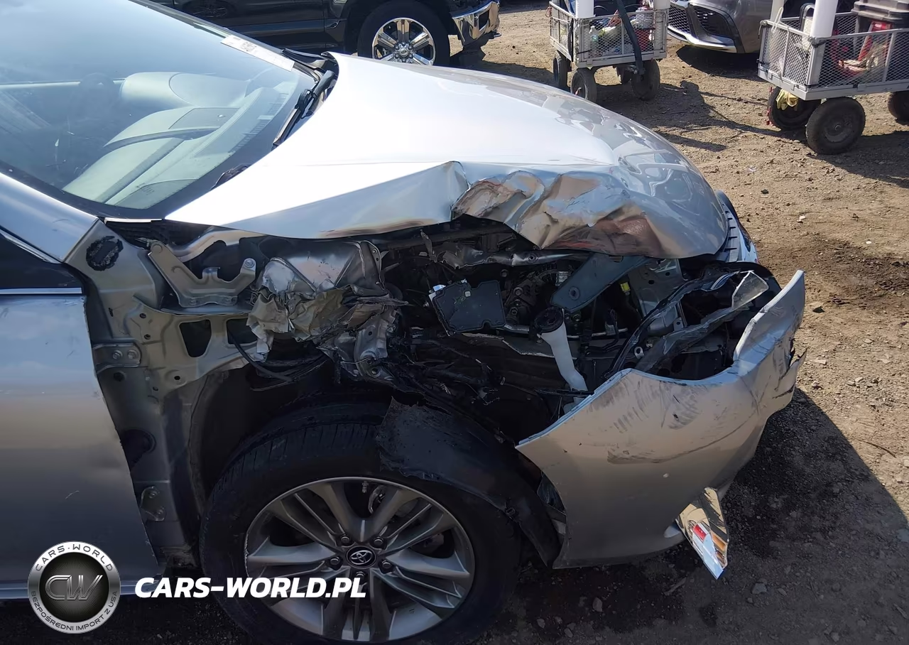 2016 Toyota Camry Se VIN:4T1BF1FK2GU213696 - 19