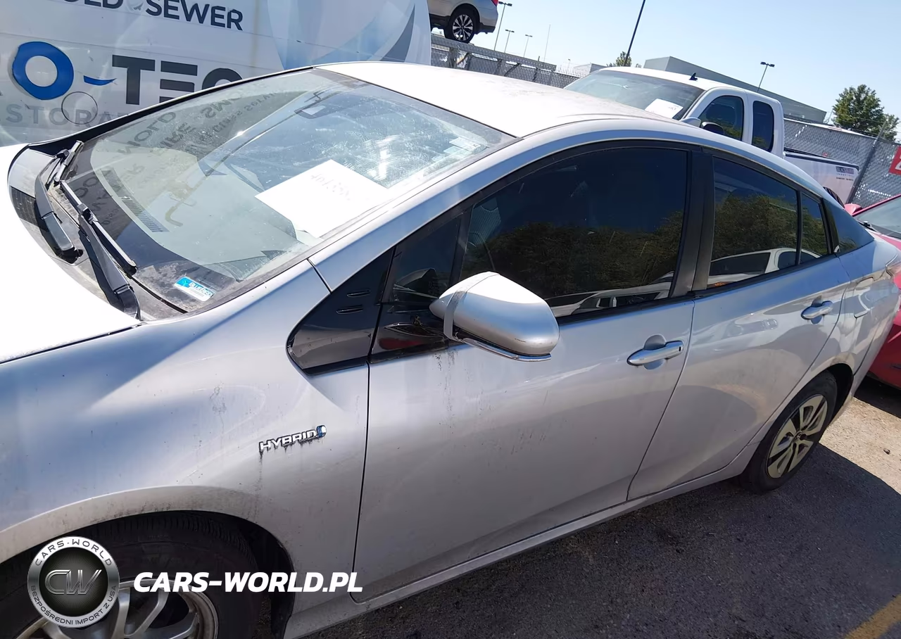 2018 Toyota Prius Two VIN:JTDKBRFU7J3586925 - 6