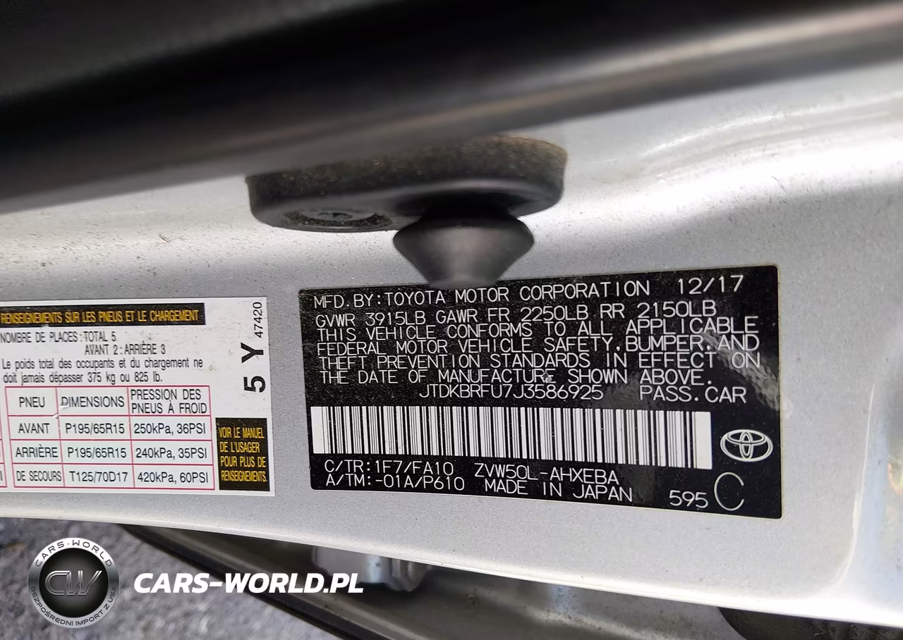 2018 Toyota Prius Two VIN:JTDKBRFU7J3586925 - 9