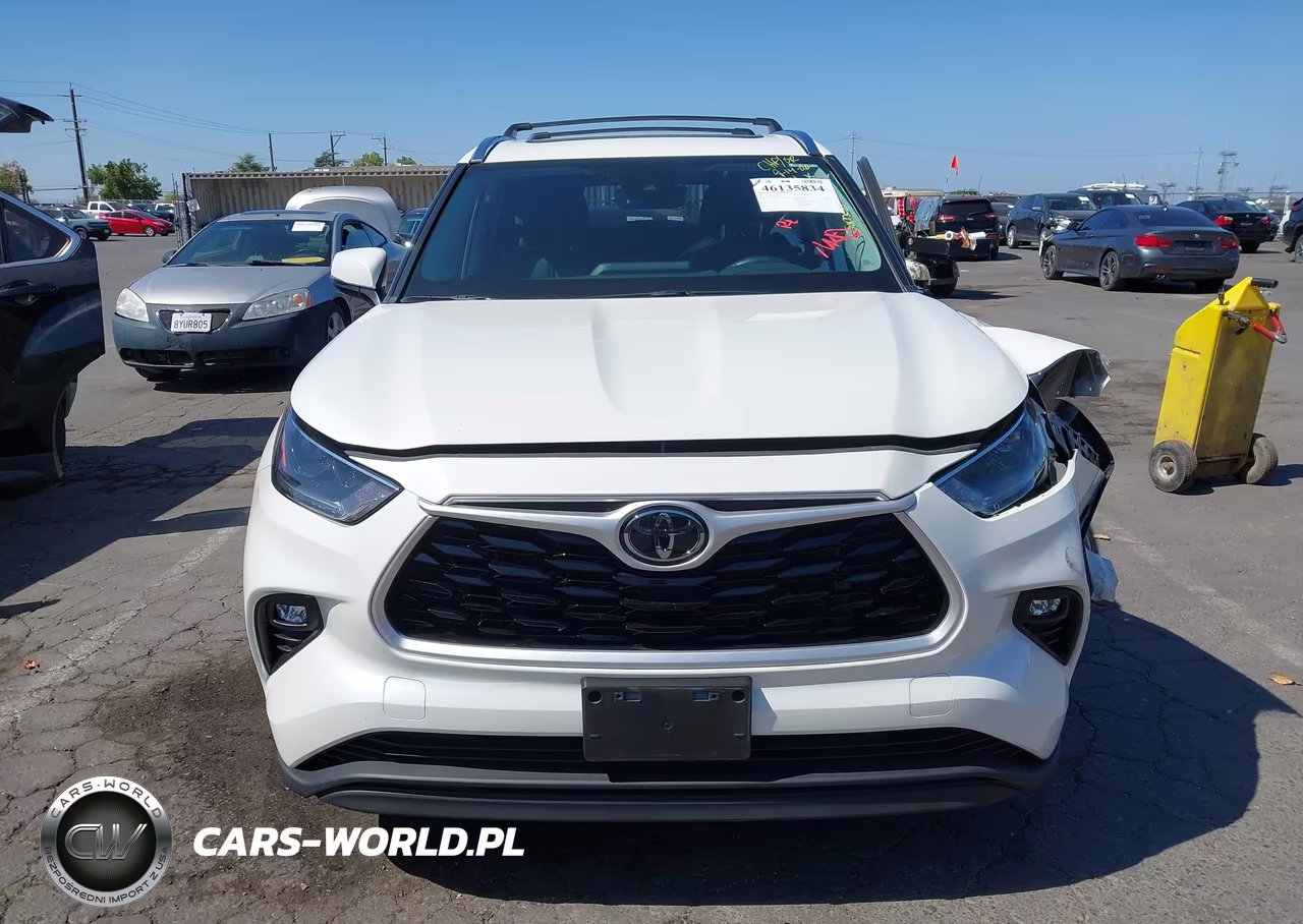 2021 Toyota Highlander Xle VIN:5TDHZRBH4MS102677 - 13