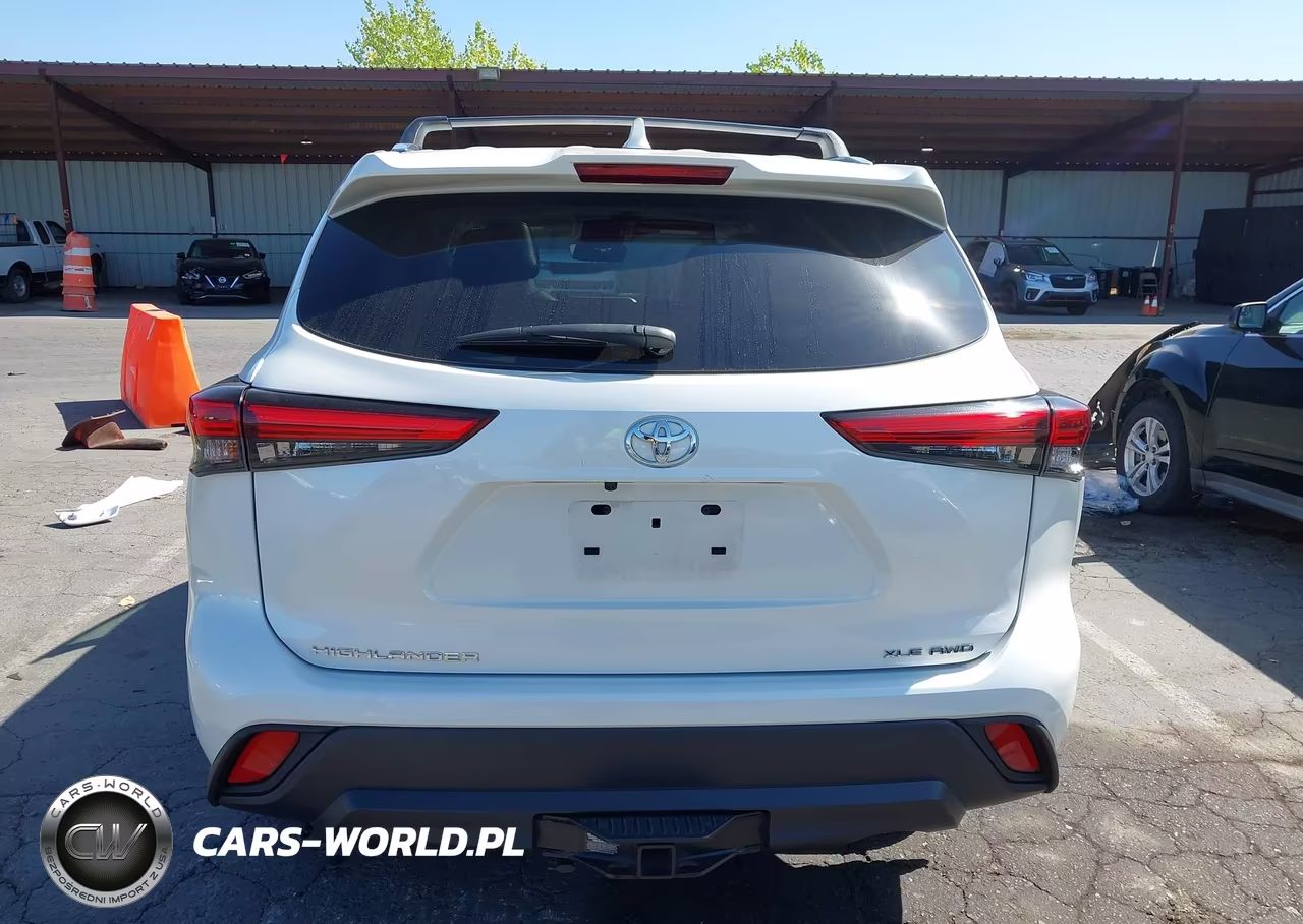 2021 Toyota Highlander Xle VIN:5TDHZRBH4MS102677 - 17