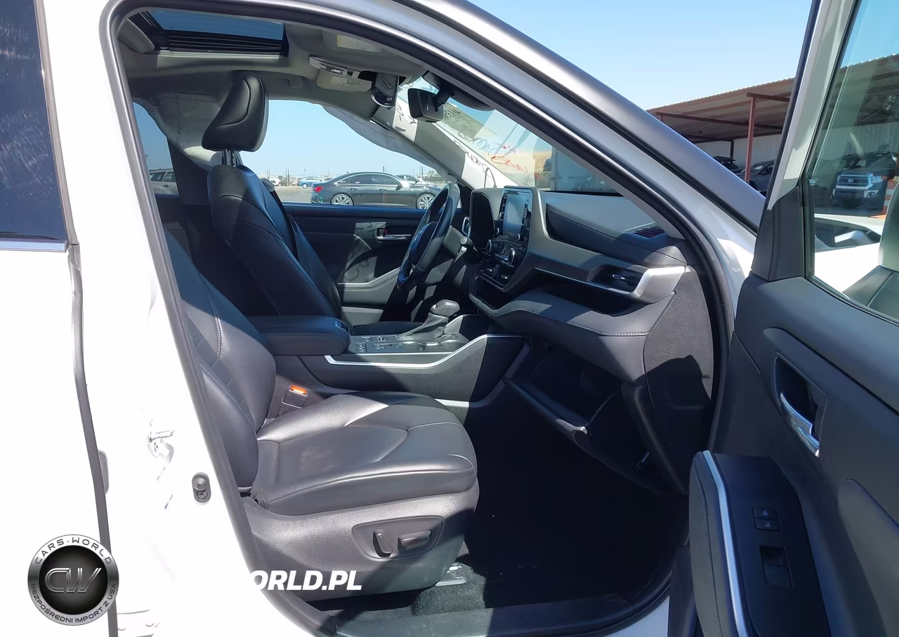 2021 Toyota Highlander Xle VIN:5TDHZRBH4MS102677 - 5