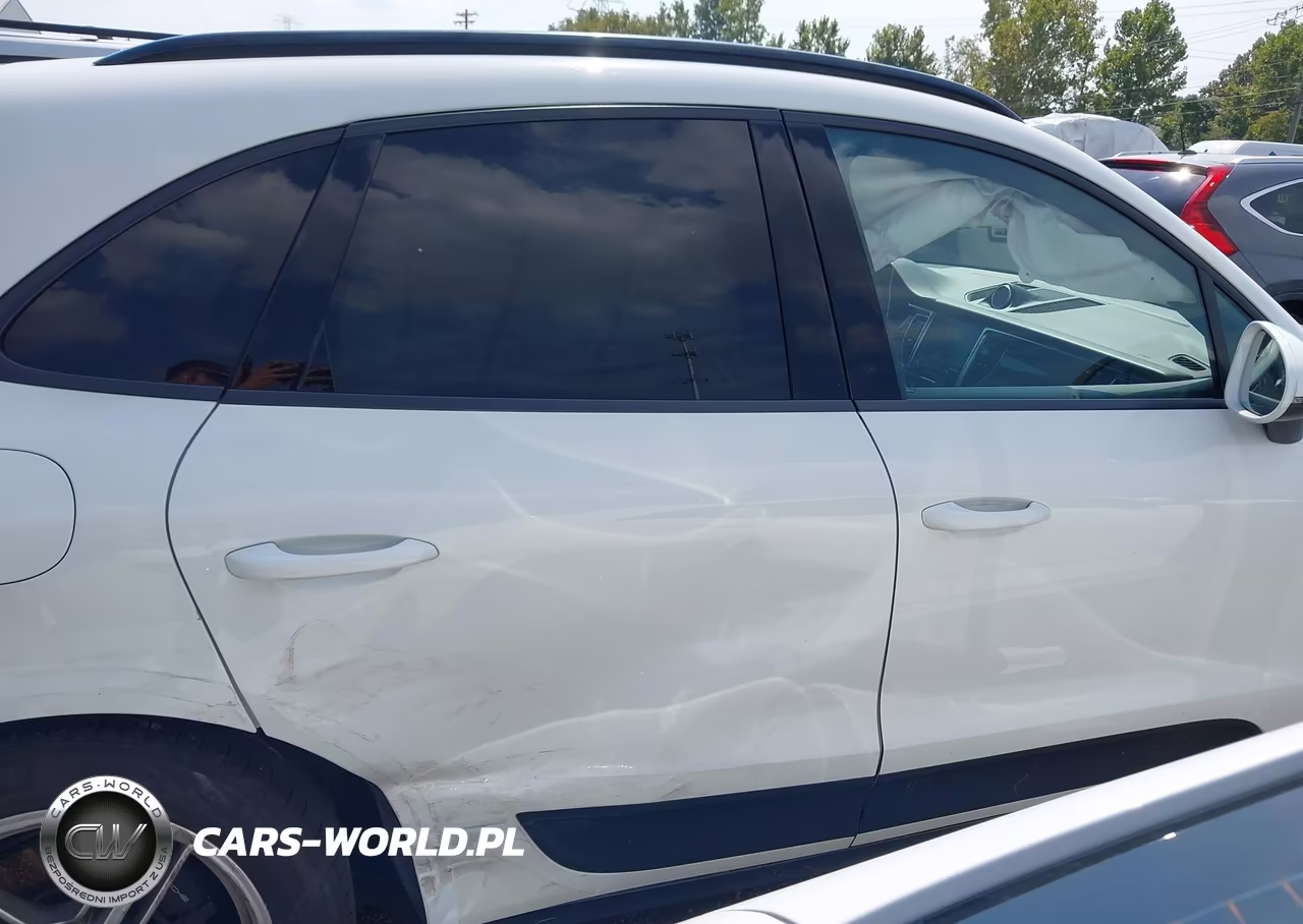 2018 Porsche Macan VIN:WP1AA2A58JLB16262 - 13