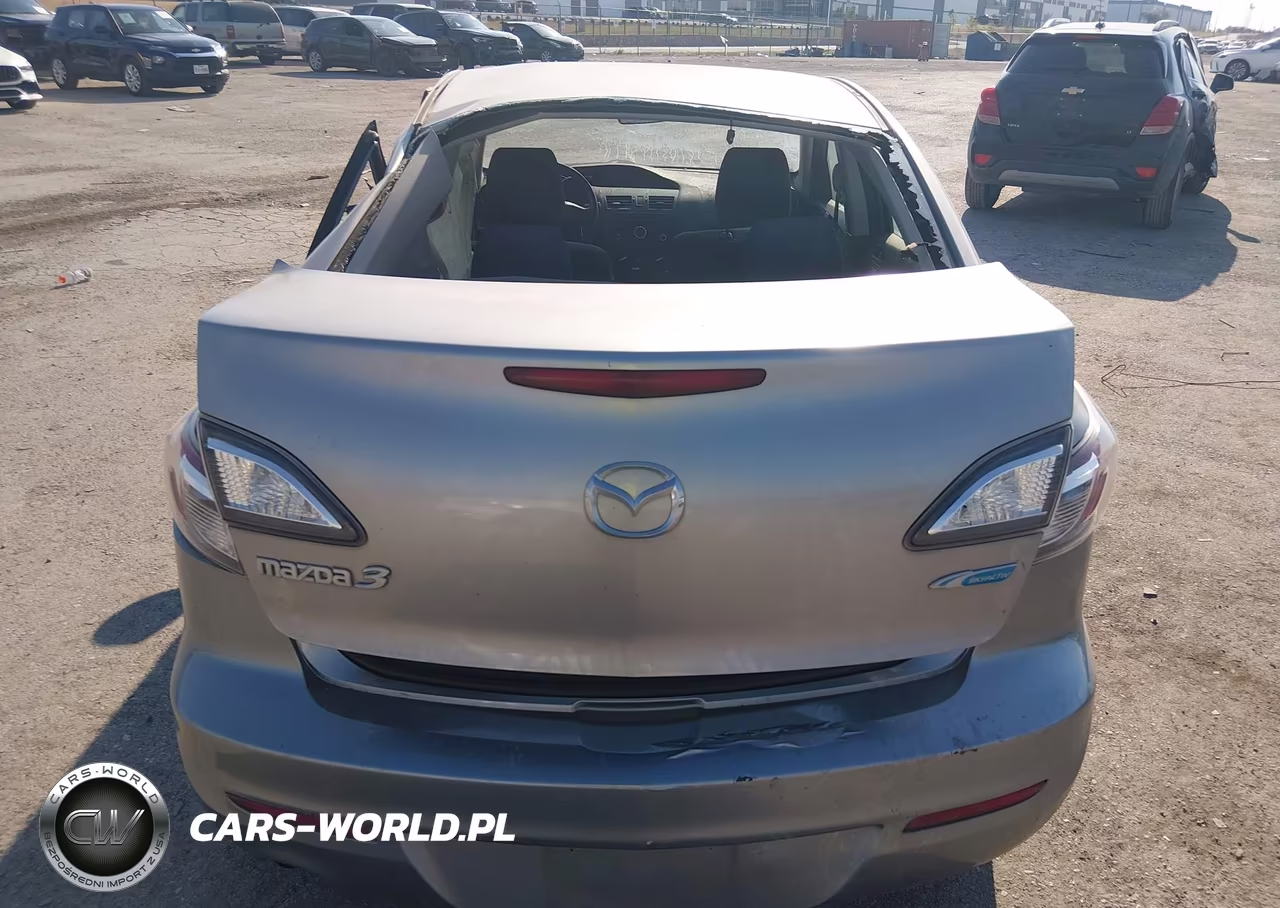 2013 Mazda Mazda3 I Sport VIN:JM1BL1UP7D1770242 - 16