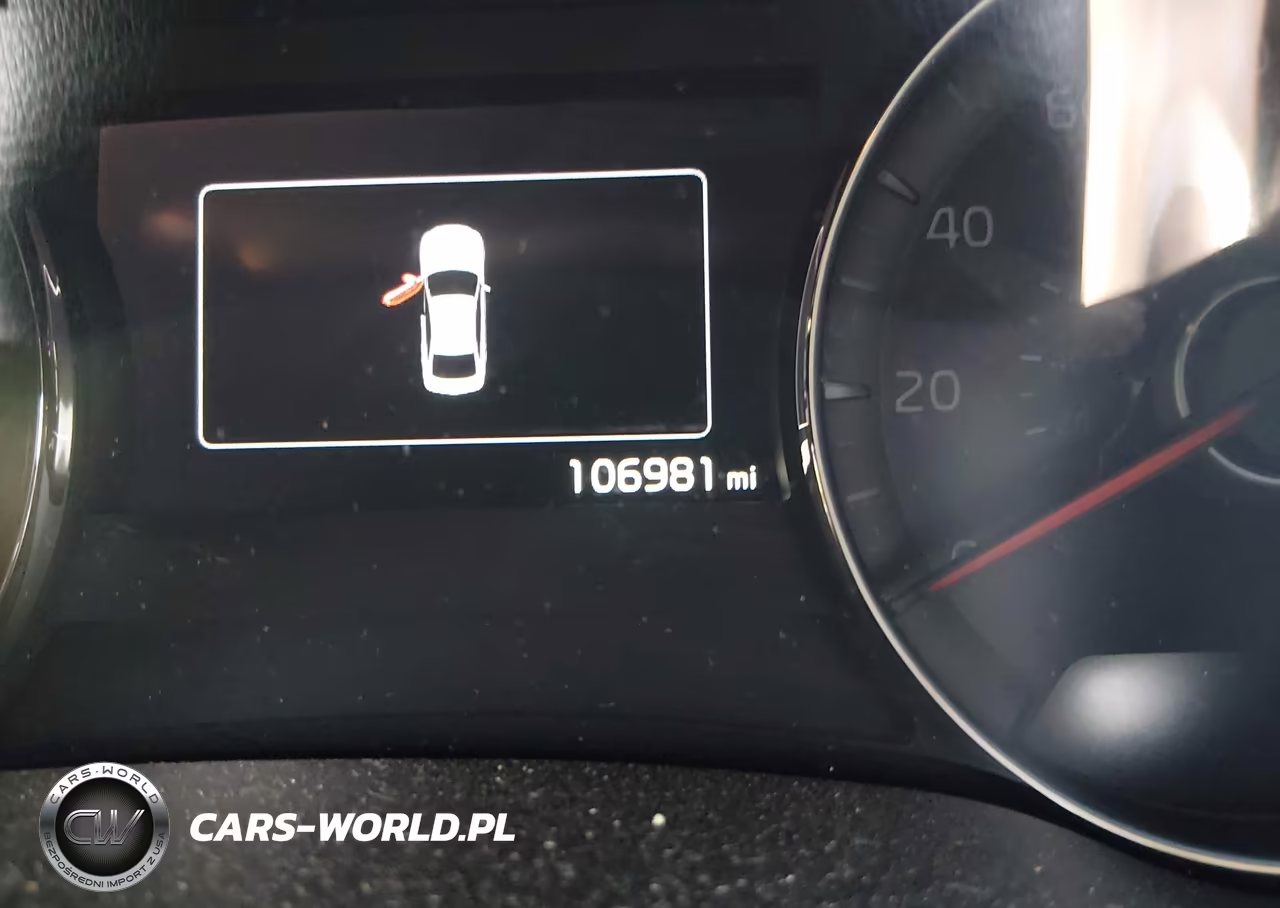 2018 Kia Forte S VIN:3KPFL4A78JE199313 - 14
