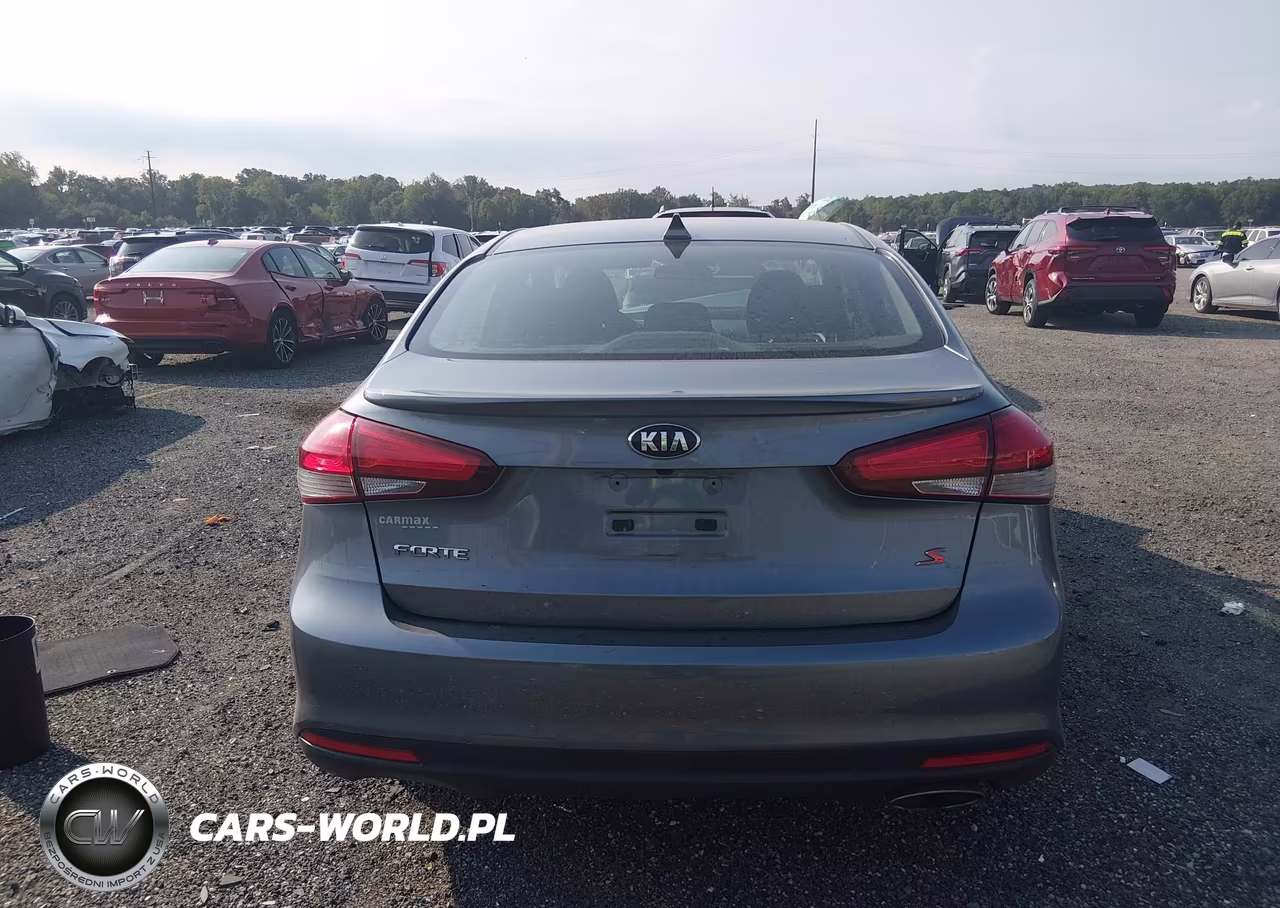 2018 Kia Forte S VIN:3KPFL4A78JE199313 - 15