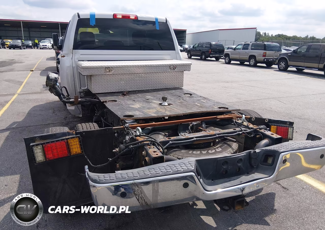 2018 Ram 3500 Tradesman 4X4 8' Box VIN:3C63RRGL6JG124608 - 11