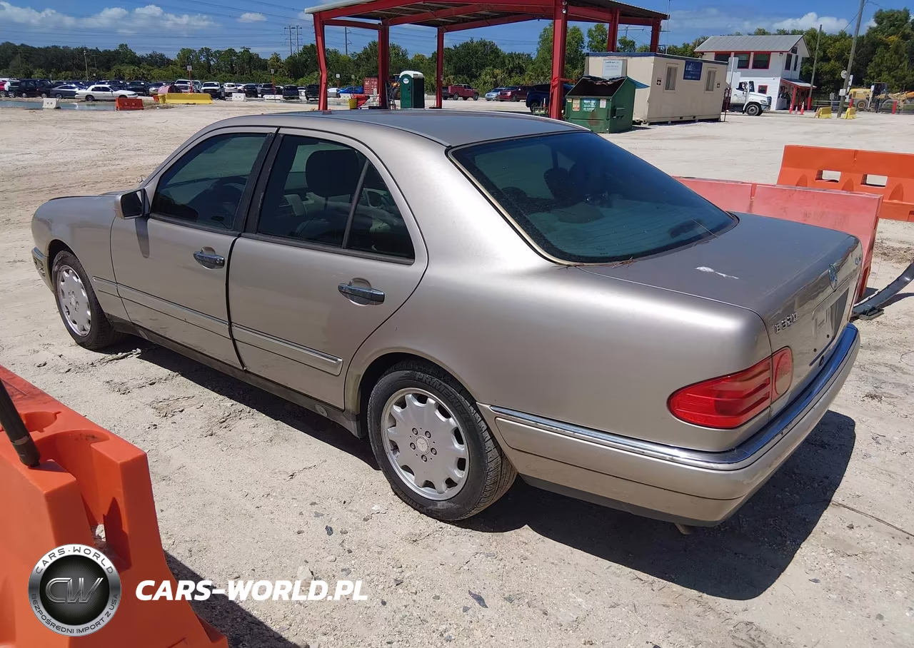 1999 Mercedes-Benz E 320 Awd VIN:WDBJF82H8XX020954 - 3