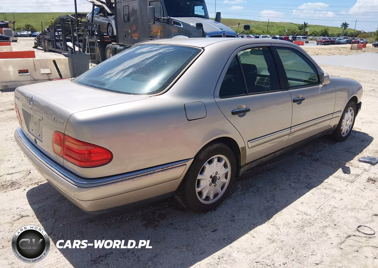 1999 Mercedes-Benz E 320 Awd VIN:WDBJF82H8XX020954 - 4