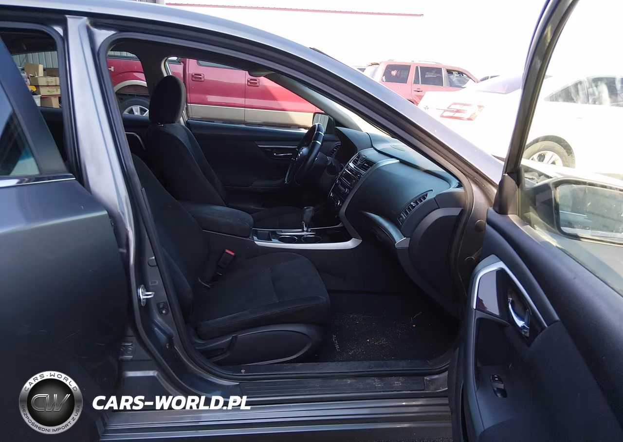 2014 Nissan Altima 2.5 S VIN:1N4AL3AP2EC170008 - 5