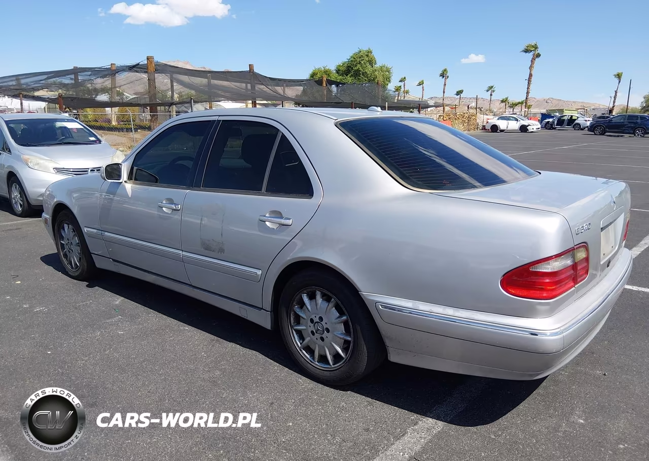 2001 Mercedes-Benz E 320 VIN:WDBJF65J61B332388 - 3