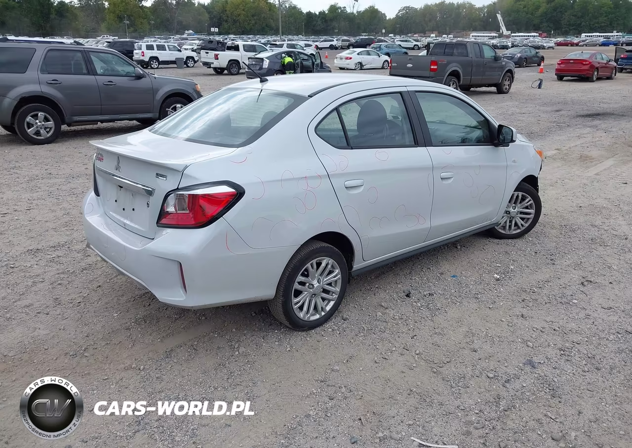 2024 Mitsubishi Mirage G4 Black Edition-Es-Le VIN:ML32FUFJ6RHF11067 - 4