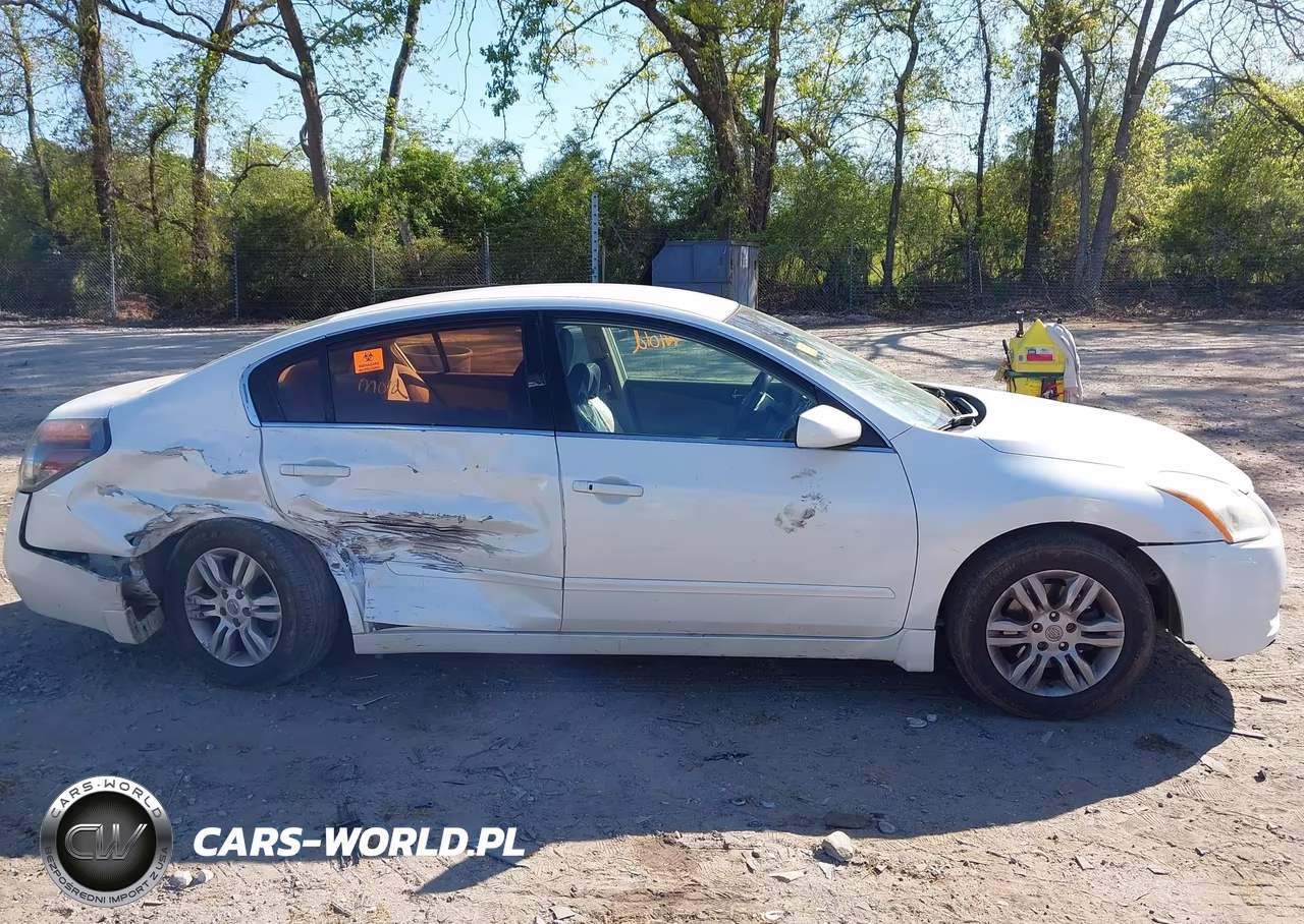 2011 Nissan Altima 2.5 S VIN:1N4AL2AP0BN414023 - 13