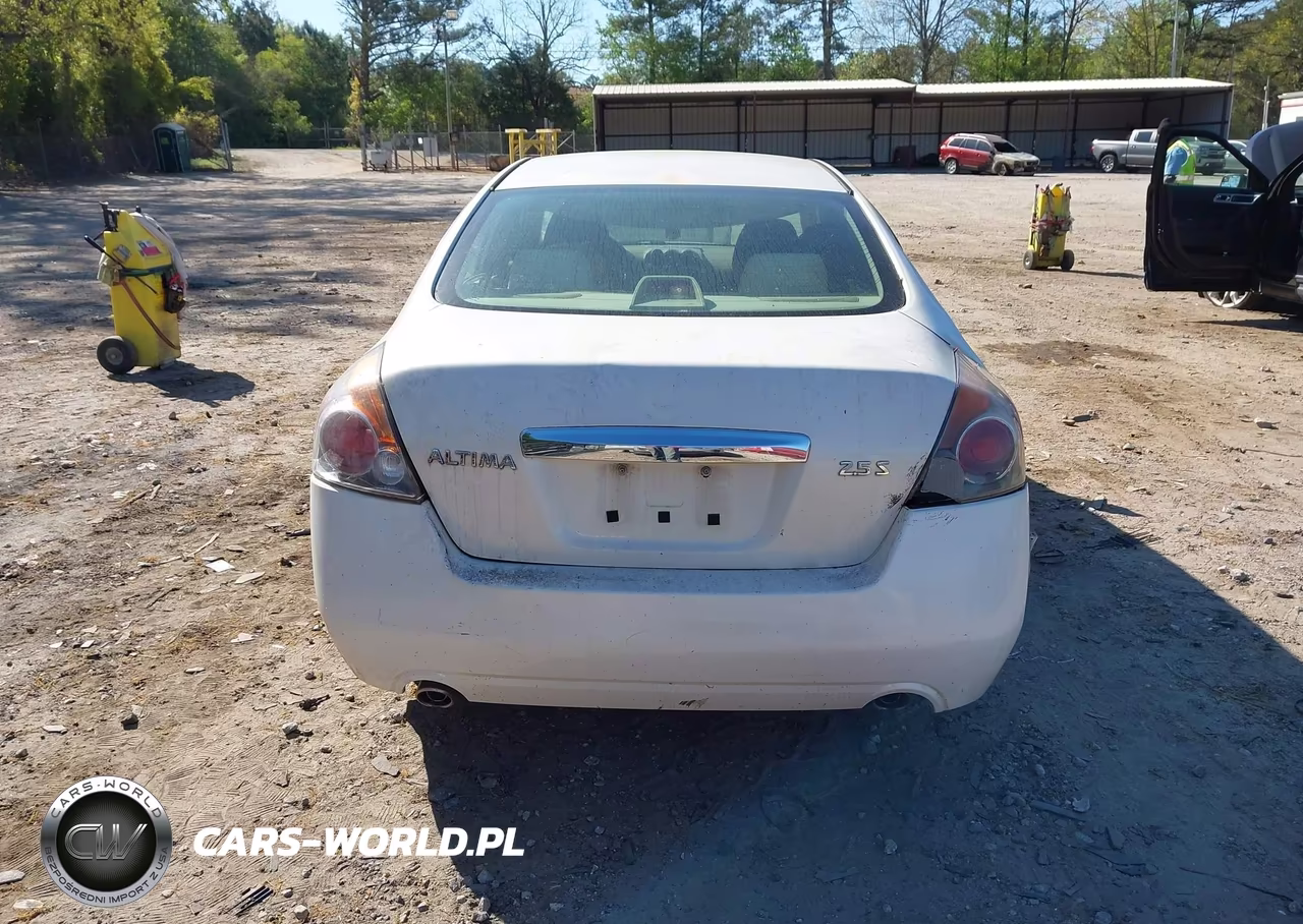 2011 Nissan Altima 2.5 S VIN:1N4AL2AP0BN414023 - 16