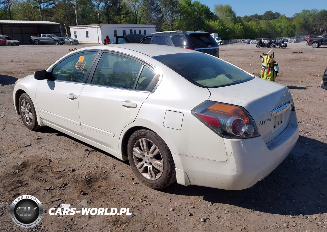 2011 Nissan Altima 2.5 S VIN:1N4AL2AP0BN414023 - 3