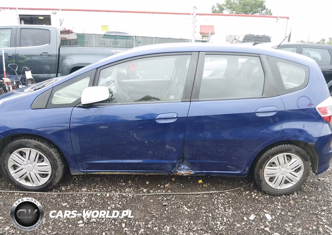 2013 Honda Fit VIN:JHMGE8G30DC014109 - 14