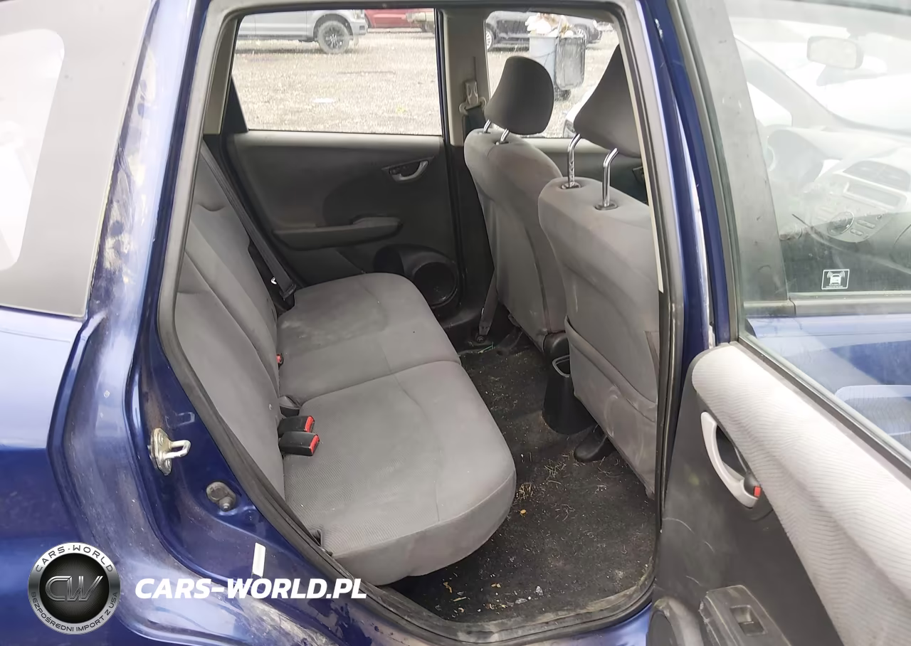 2013 Honda Fit VIN:JHMGE8G30DC014109 - 8