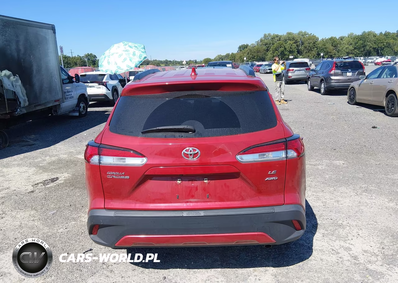 2022 Toyota Corolla Cross Le VIN:7MUCAABG0NV002075 - 15