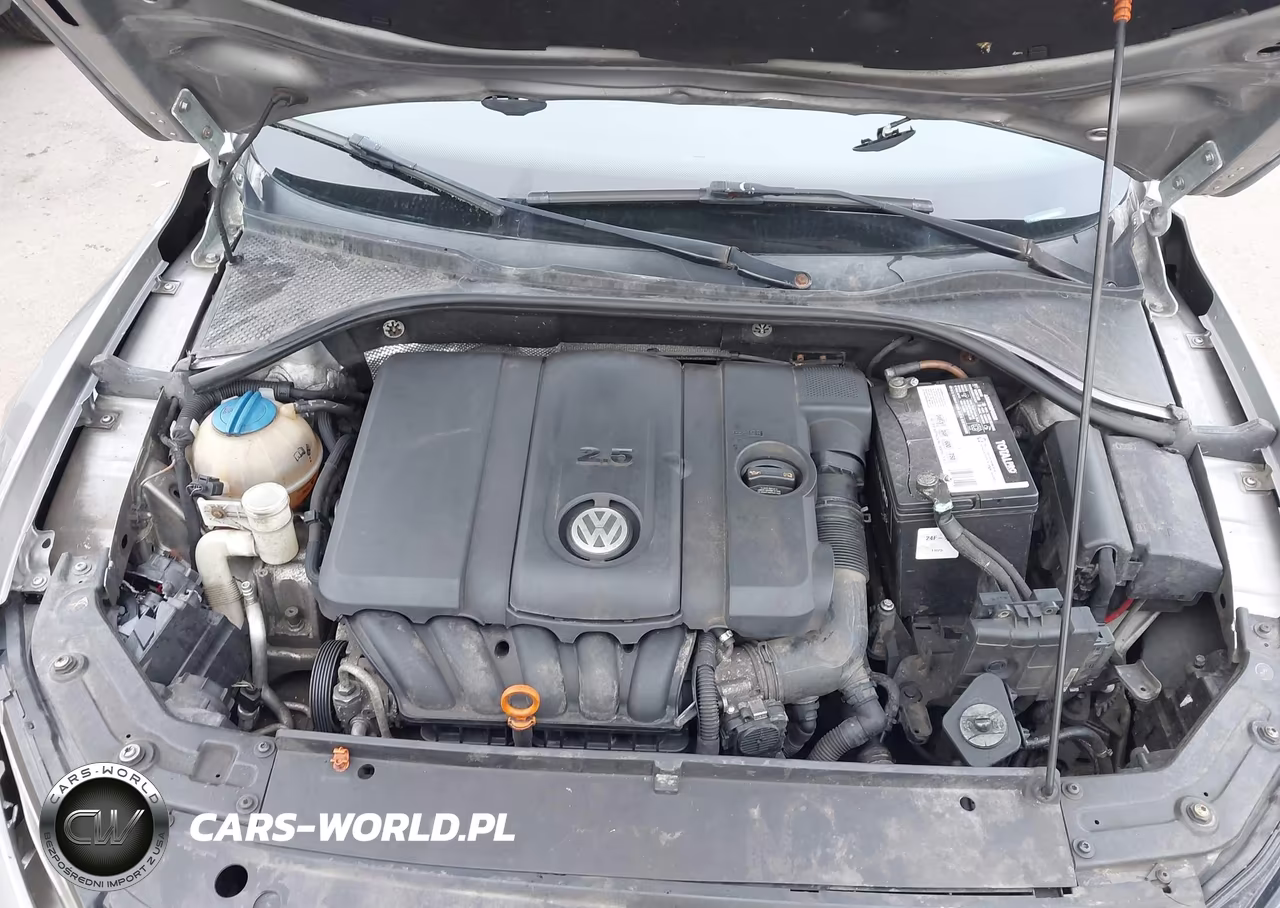2013 Volkswagen Passat 2.5L S VIN:1VWAP7A38DC062703 - 10