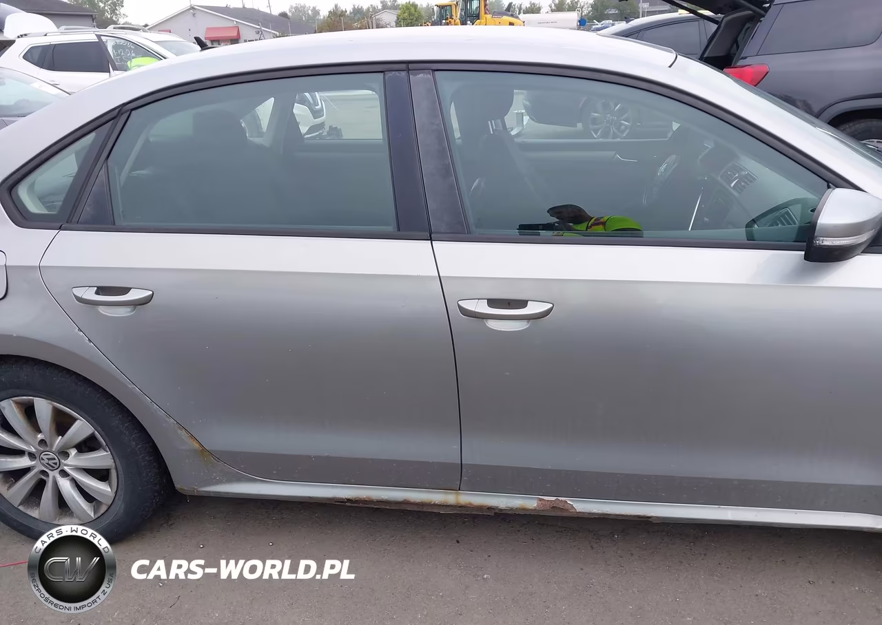 2013 Volkswagen Passat 2.5L S VIN:1VWAP7A38DC062703 - 13