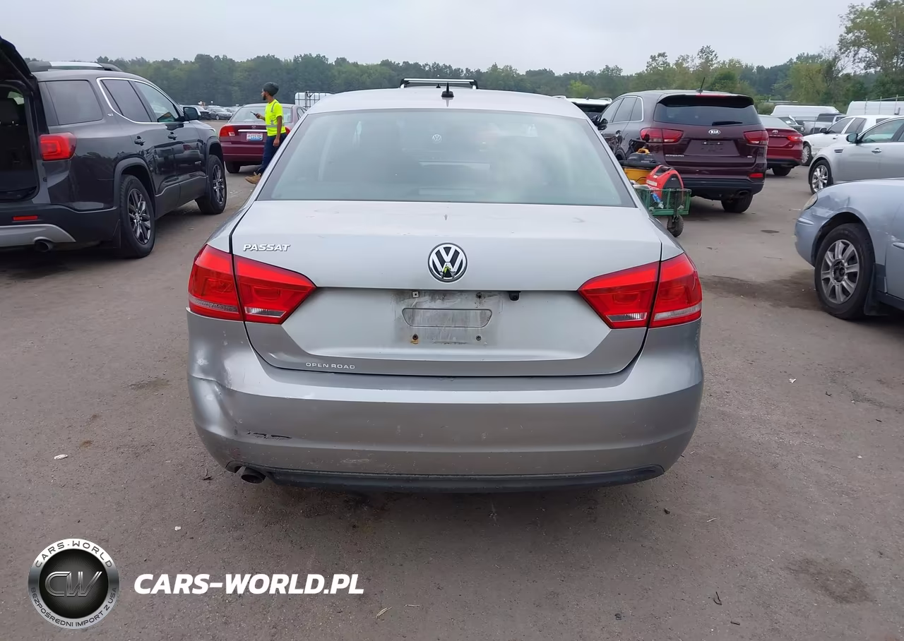 2013 Volkswagen Passat 2.5L S VIN:1VWAP7A38DC062703 - 16