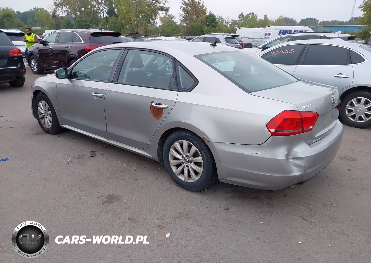 2013 Volkswagen Passat 2.5L S VIN:1VWAP7A38DC062703 - 3