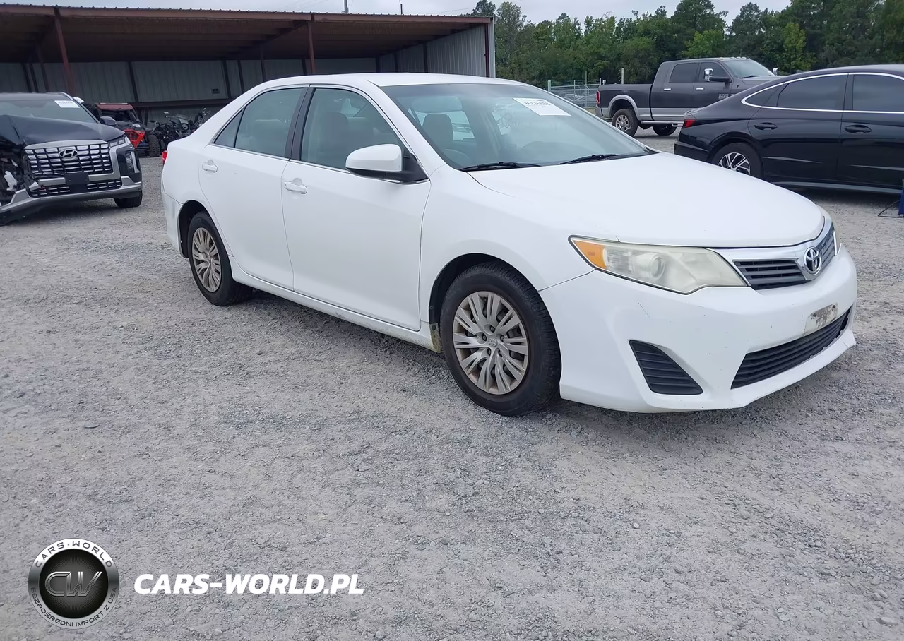 2012 Toyota Camry L – zdjęcie 1 z 16