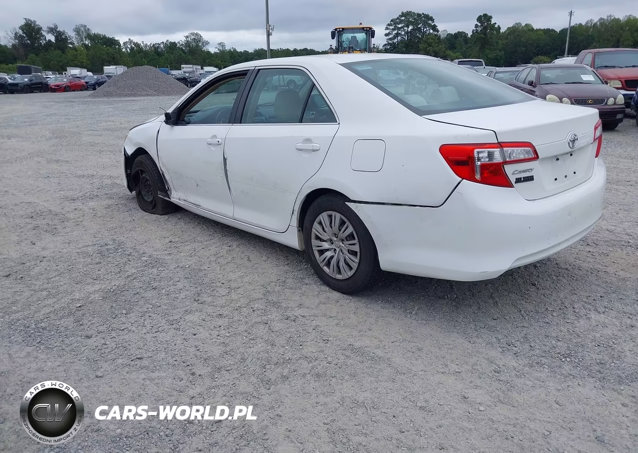 2012 Toyota Camry L VIN:4T4BF1FK7CR194644 - 3