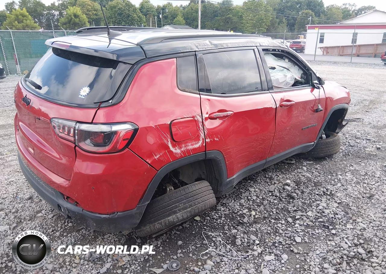 2021 Jeep Compass Altitude 4X4 VIN:3C4NJDBB3MT504446 - 4