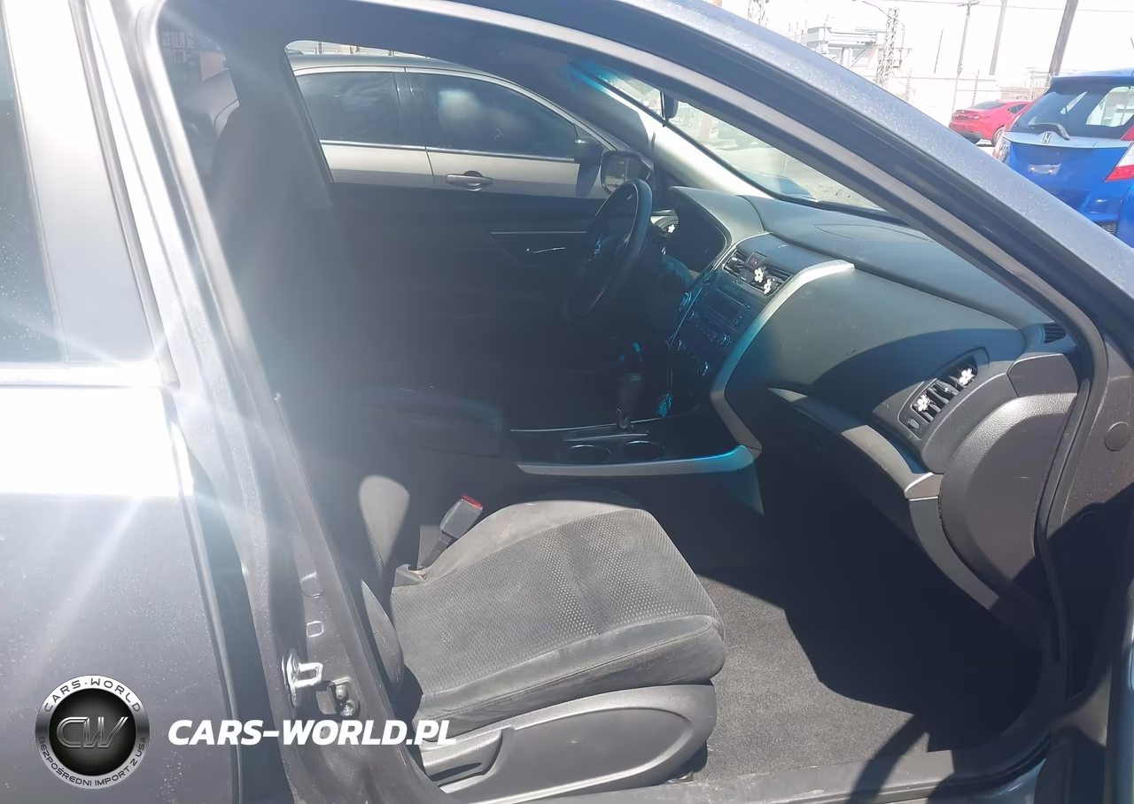 2015 Nissan Altima 2.5 S VIN:1N4AL3AP2FC259093 - 5