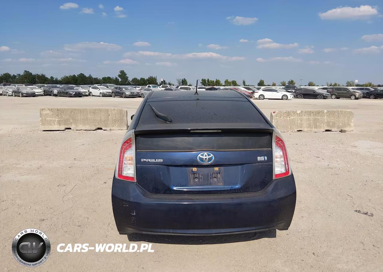 2012 Toyota Prius Two VIN:JTDKN3DU2C1517212 - 16