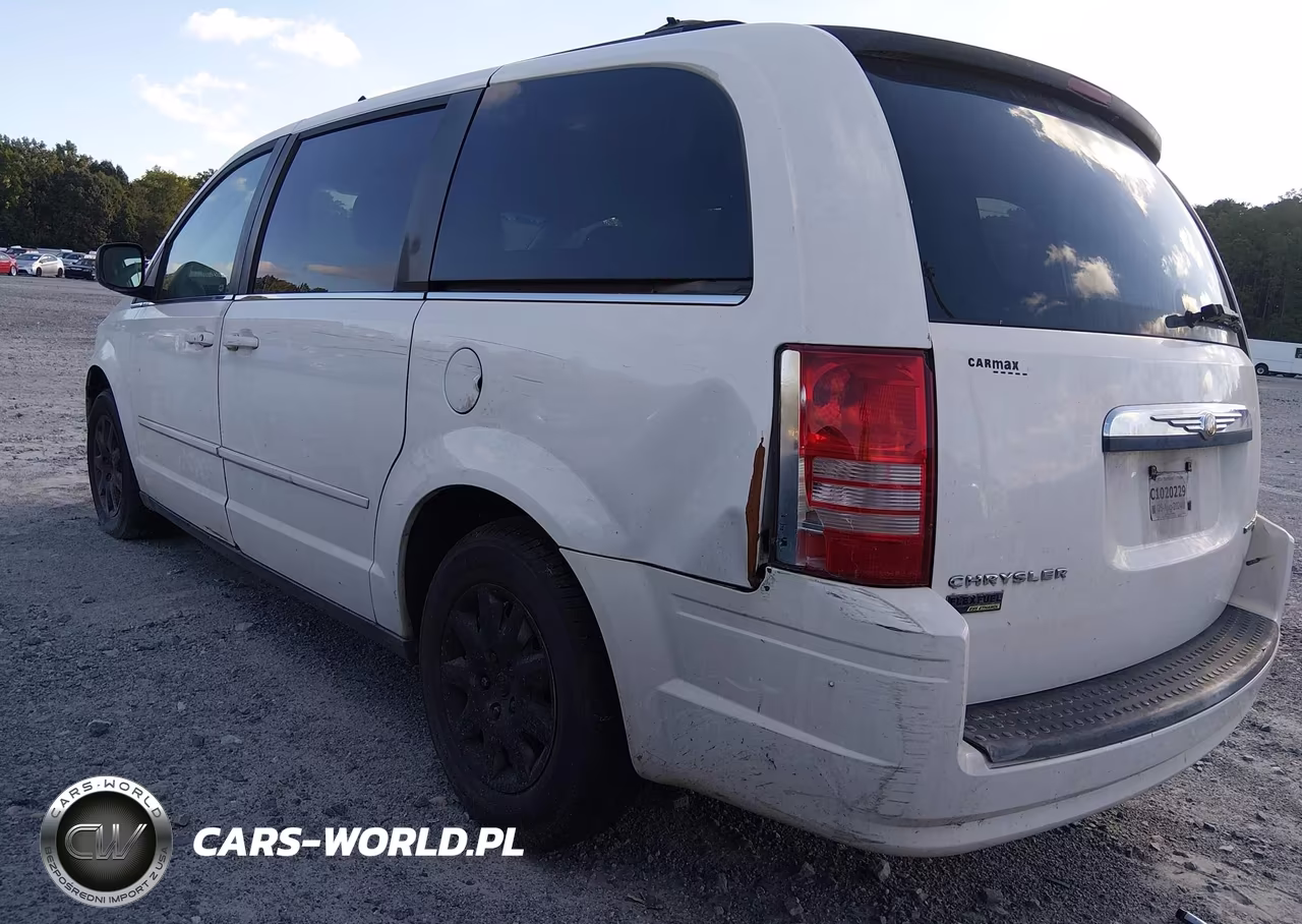 2010 Chrysler Town & Country Lx VIN:2A4RR4DE4AR374056 - 3