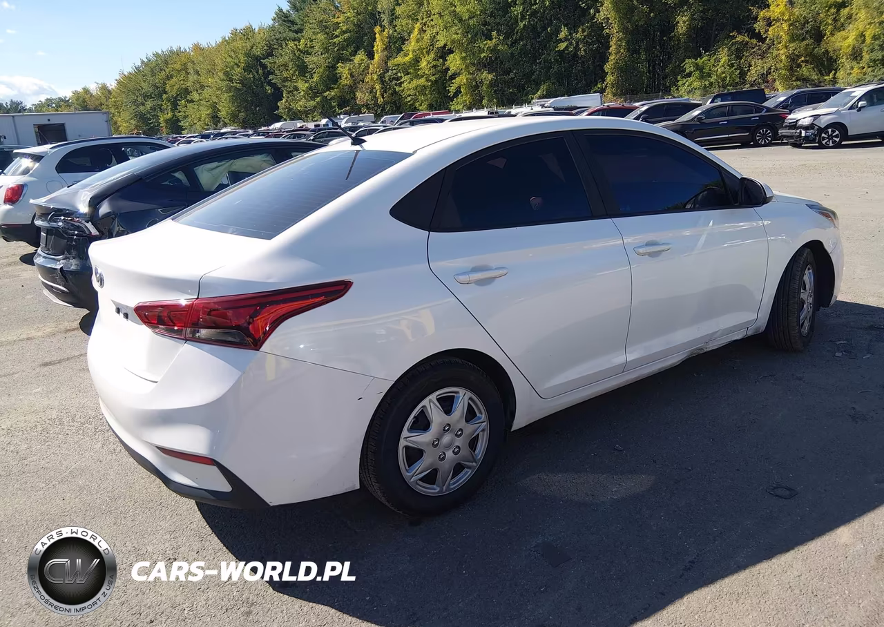 2019 Hyundai Accent Se VIN:3KPC24A30KE066954 - 4