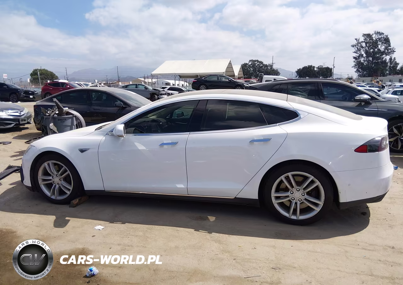 2015 Tesla Model S 70D-85D-P85D VIN:5YJSA1S24FF093867 - 14