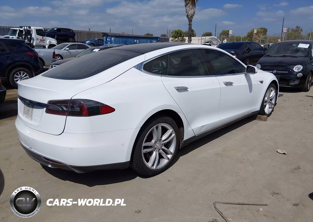 2015 Tesla Model S 70D-85D-P85D VIN:5YJSA1S24FF093867 - 4