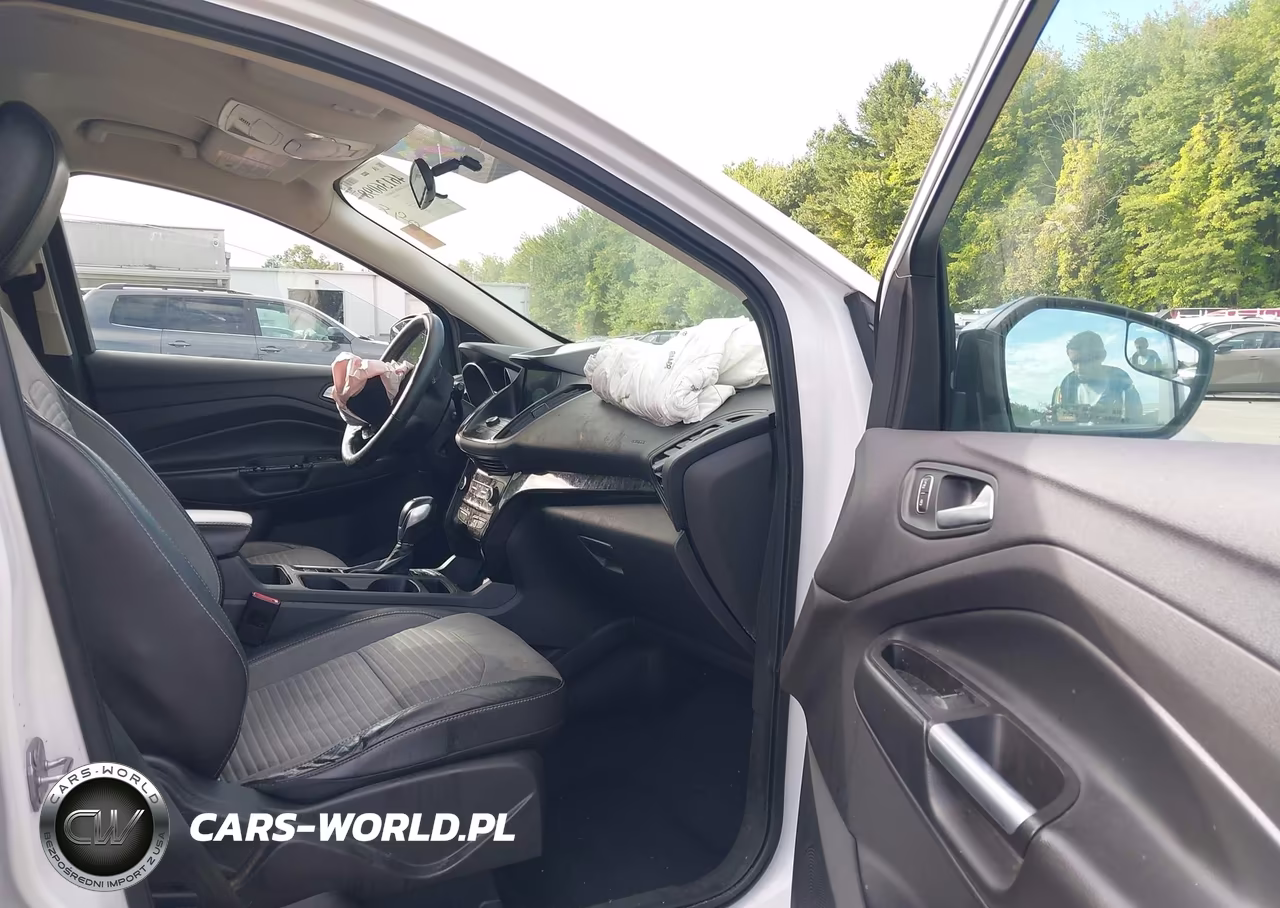 2019 Ford Escape Se VIN:1FMCU9GD9KUB91763 - 5