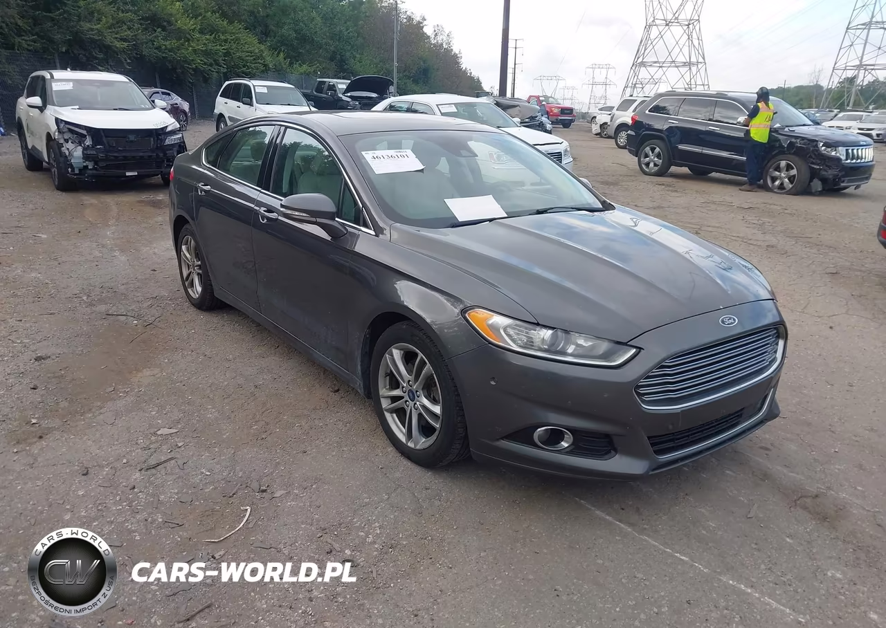 2015 Ford Fusion Hybrid Titanium – zdjęcie 1 z 12