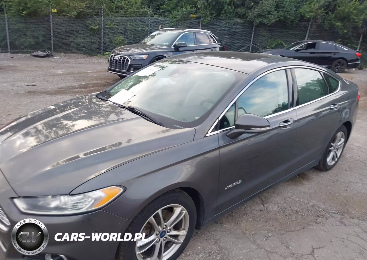 2015 Ford Fusion Hybrid Titanium VIN:3FA6P0RU7FR176652 - 12