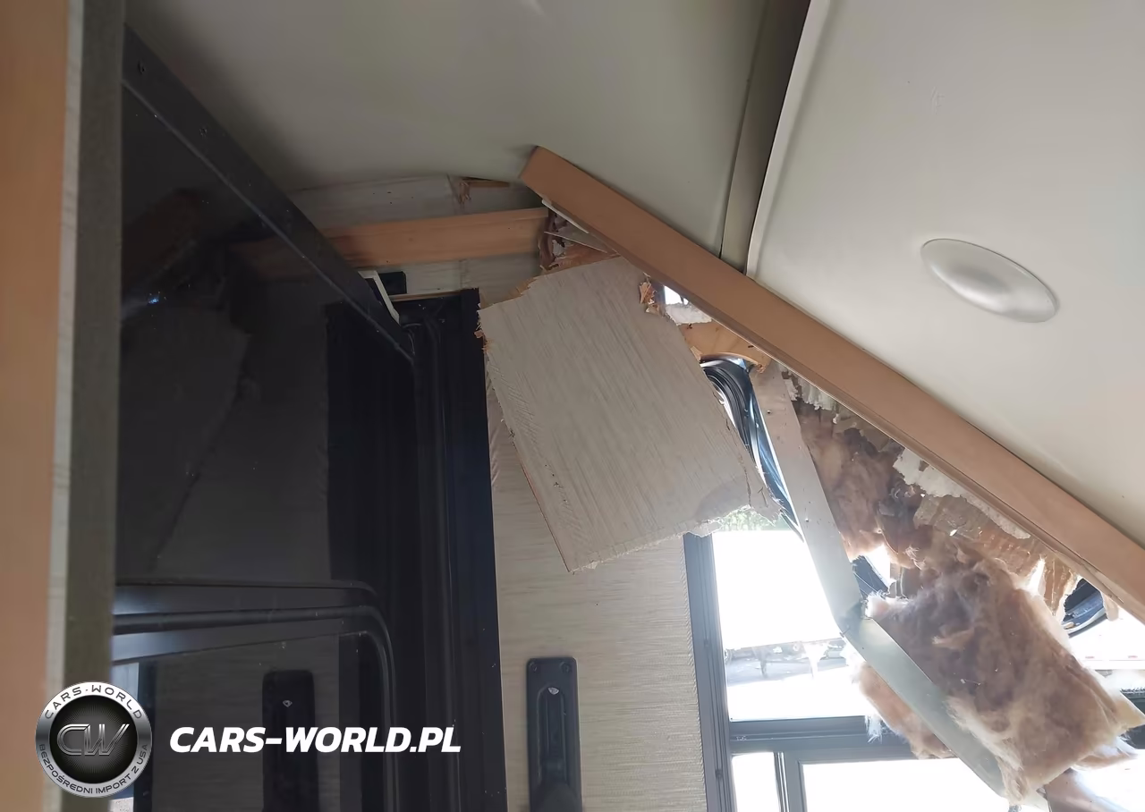 2018 Ventana Motorhome VIN:4UZFCHFE6JCJU2240 - 19