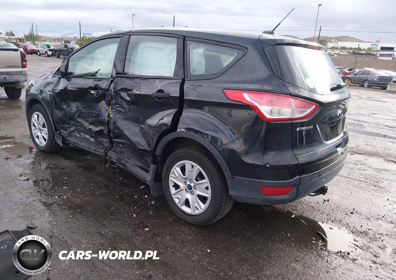 2013 Ford Escape S VIN:1FMCU0F76DUA39997 - 3
