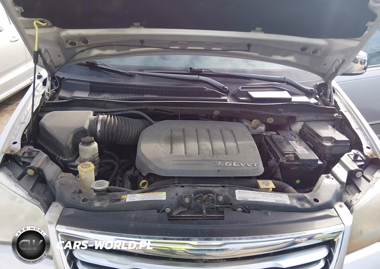 2012 Chrysler Town & Country Touring-L VIN:2C4RC1CG1CR124902 - 10