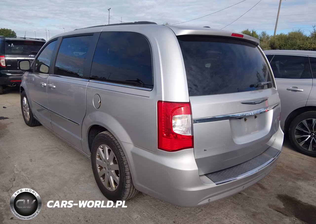 2012 Chrysler Town & Country Touring-L VIN:2C4RC1CG1CR124902 - 3
