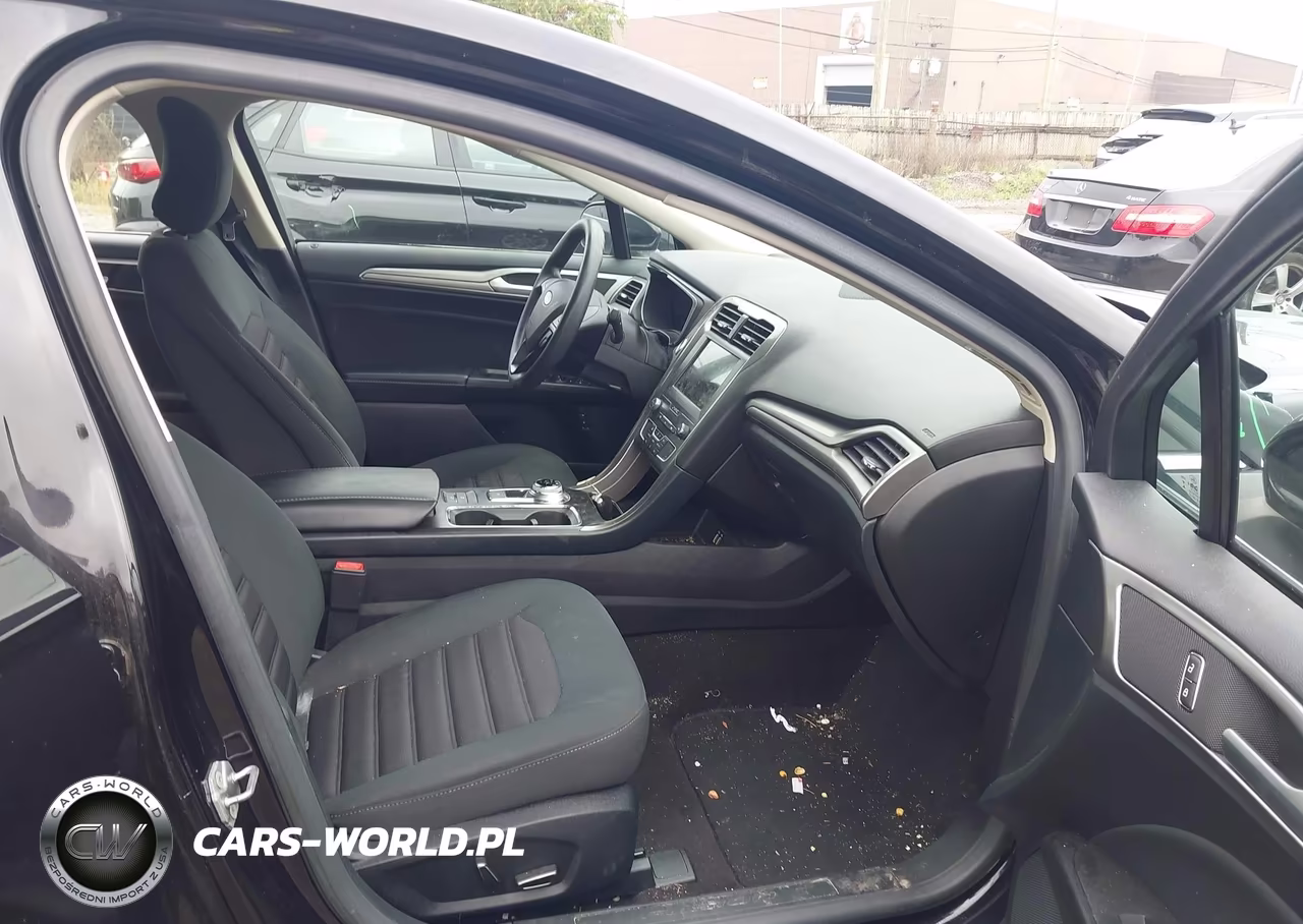 2019 Ford Fusion Hybrid Se VIN:3FA6P0LU9KR166935 - 5