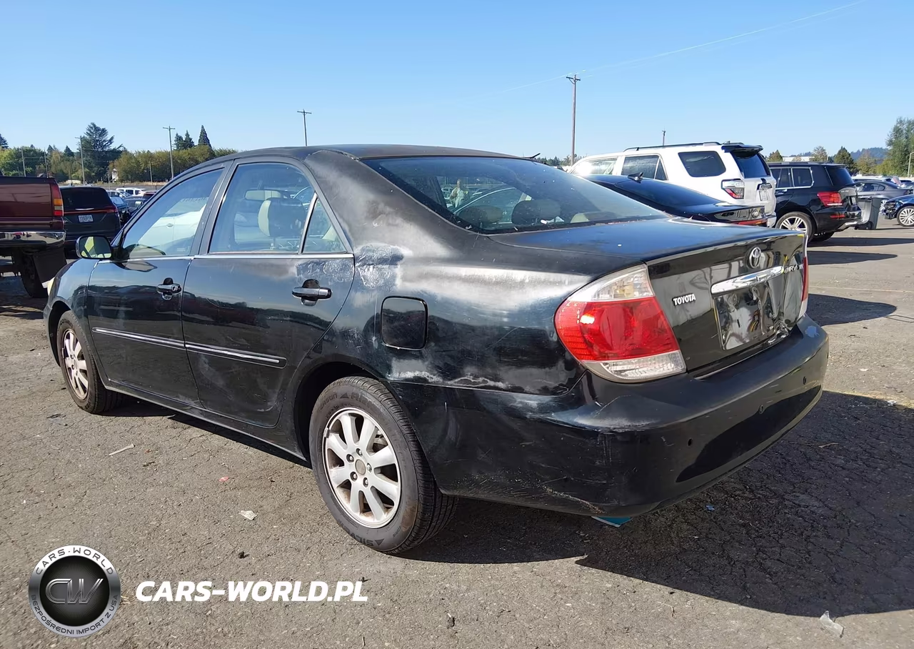 2005 Toyota Camry Xle VIN:4T1BE32K25U043311 - 3