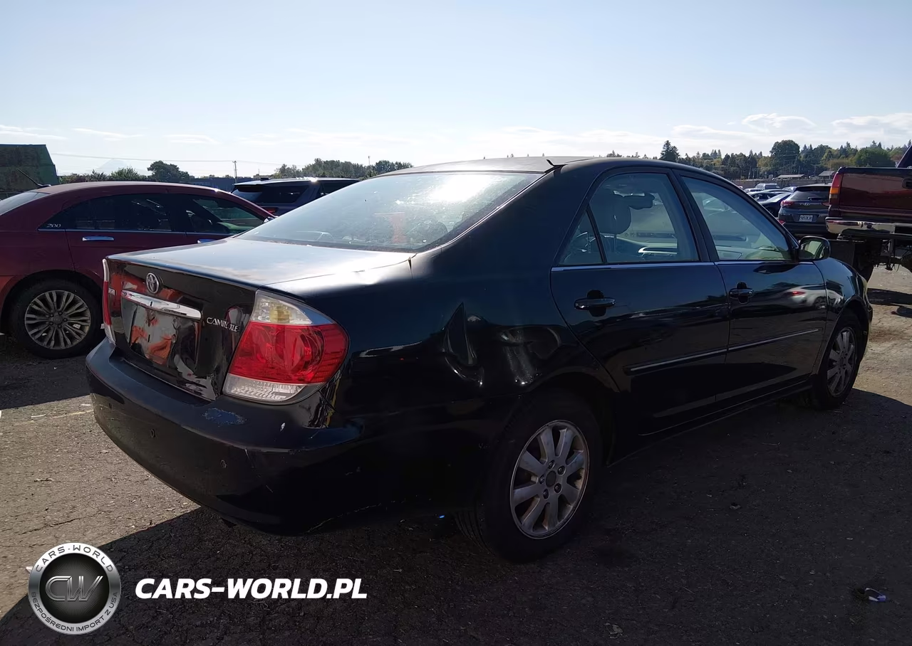 2005 Toyota Camry Xle VIN:4T1BE32K25U043311 - 4