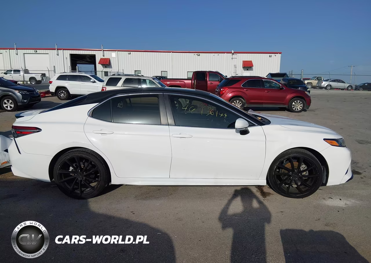 2018 Toyota Camry Se VIN:JTNB11HK7J3020968 - 13