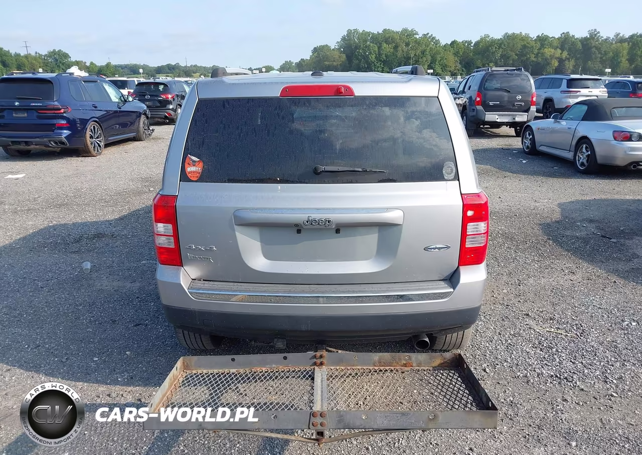 2016 Jeep Patriot High Altitude Edition VIN:1C4NJRFB2GD783129 - 16