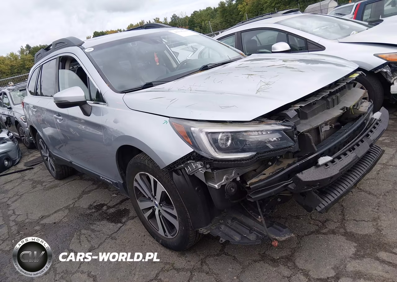 2018 Subaru Outback 2.5I Limited VIN:4S4BSANC6J3246767 - 1